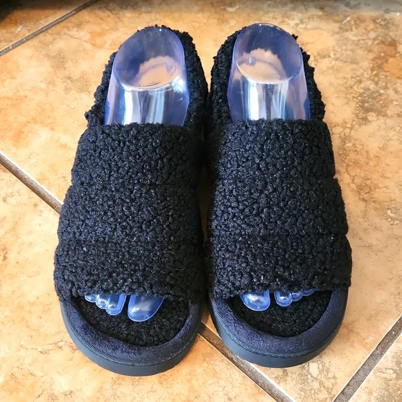 Sherpa Style Women's Slingback Slipper - Picture 2 of 6